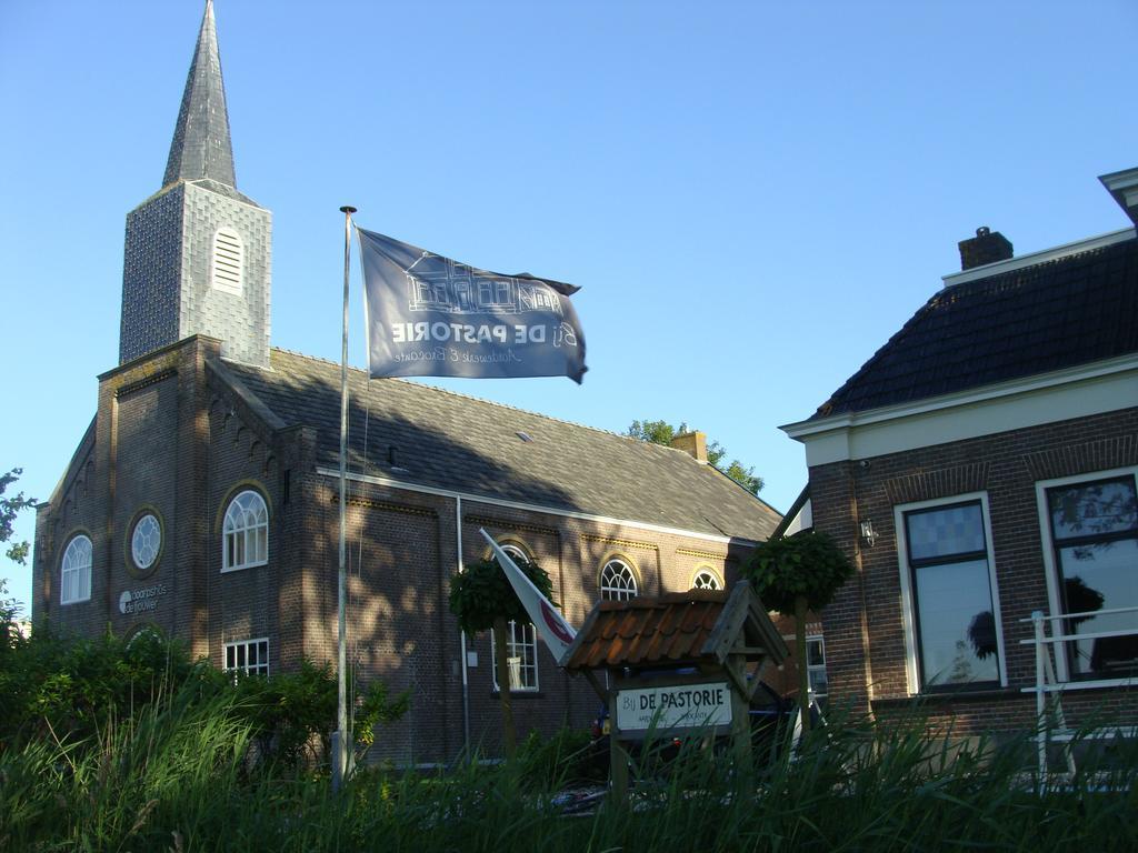 B&B De Pastorie Bij Dokkum Reitsum Exterior foto